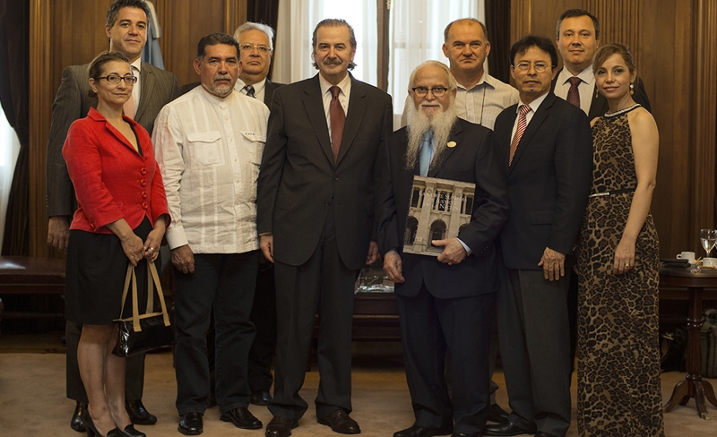 Juan Carlos Maqueda recibi a representantes de la Embajada Mundial de Activistas por la Paz