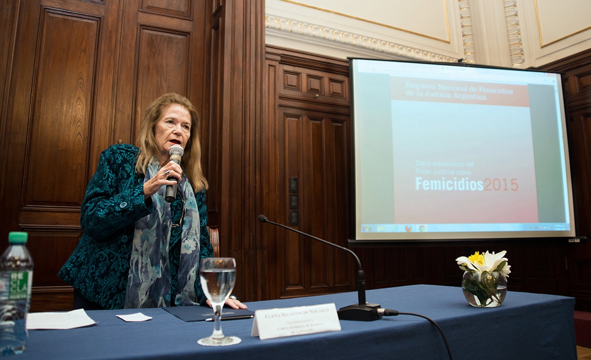 Elena Highton de Nolasco present el Registro de Femicidios 2015